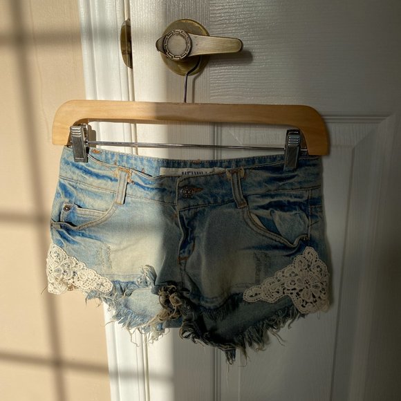 Brandy Melville Light Blue Short Shorts - Picture 2 of 11